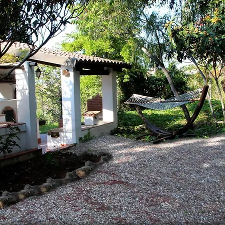 Tenuta Conte Ruggero Apart-hotel 4*
