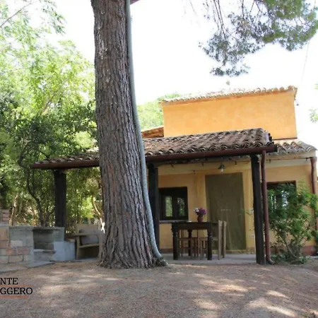 Tenuta Conte Ruggero 4*