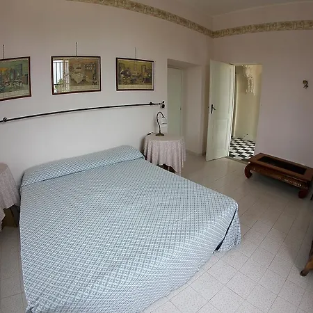 Tenuta Conte Ruggero Aparthotel 4*