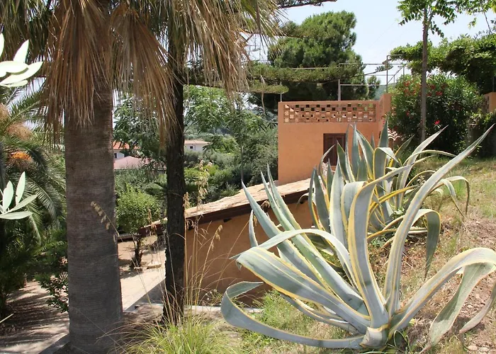 Tenuta Conte Ruggero 4* סנטה דומניקה