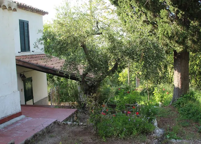 מלון דירות Tenuta Conte Ruggero 4*